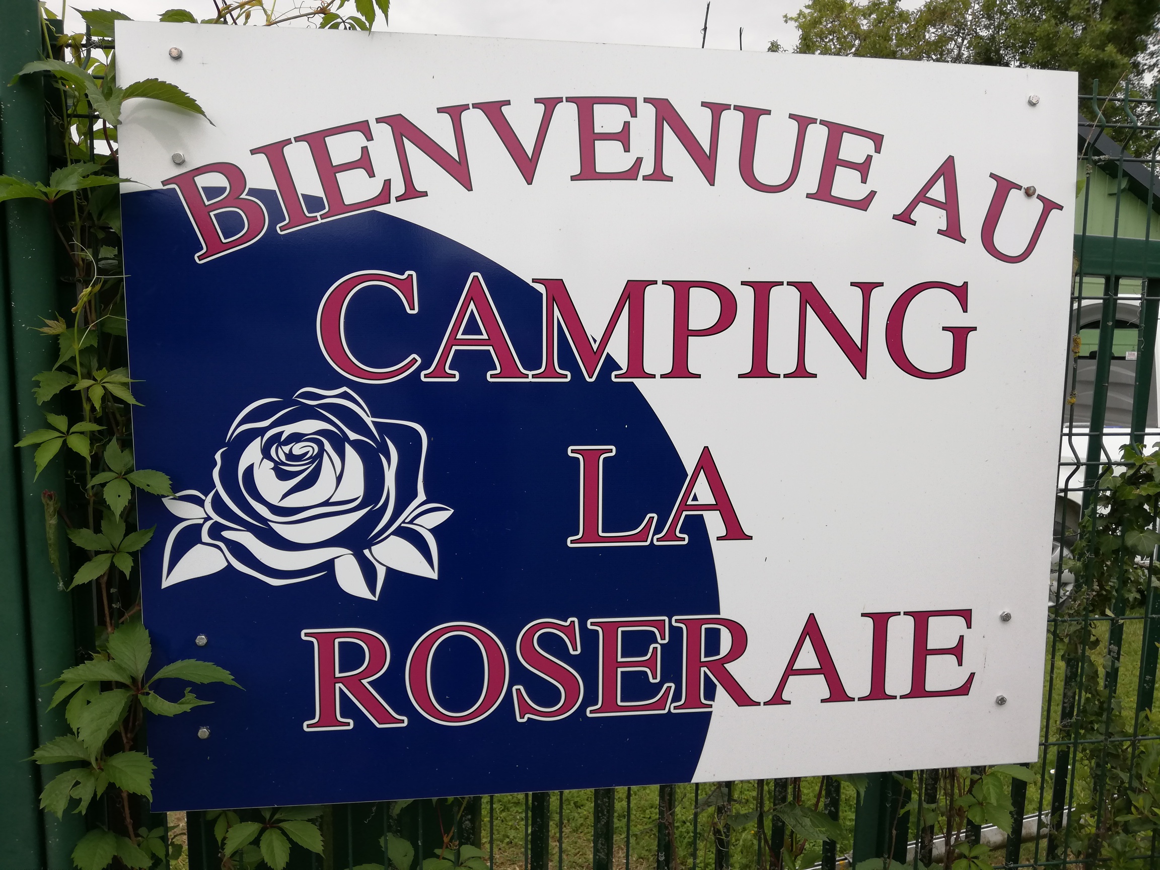 Camping de la Roseraie - Ville de Descartes